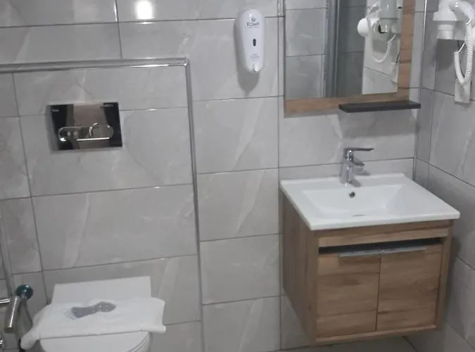 Last Point Sueit Aparthotel 3*