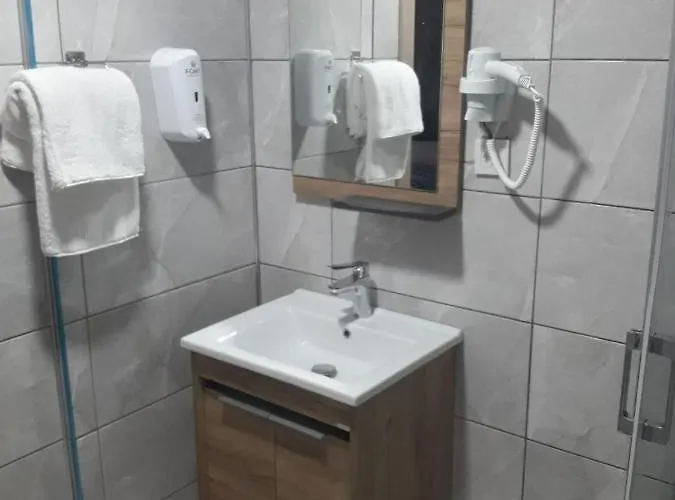 Last Point Sueit Aparthotel 3*